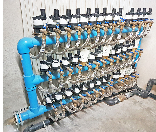 Válvulas y accesorios de polipropileno PP-R instalación Bateria-montada-con-diferentes-accesorios